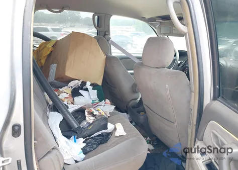 2005 Toyota Tundra Sr5 V8 z USA, uszkodzony, nr VIN 5TBET34115S466423